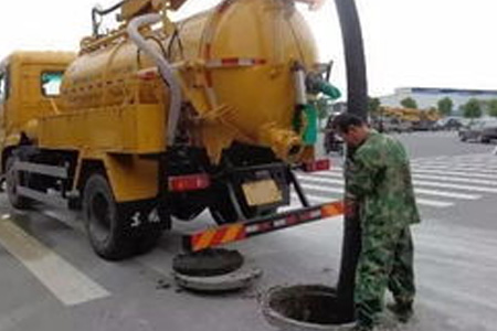 木里藏族自治沙湾乡水管维修的/马桶中漏水